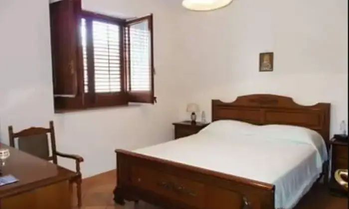 Rexer-Villafrati-Villa-in-Contrada-Tumminia-CameraDaLetto