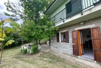 Rexer-Tempio-Pausania-Splendida-villetta-con-grande-frutteto-Giardino