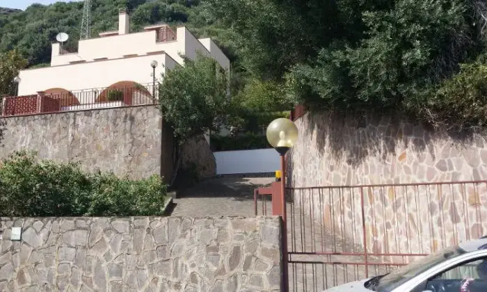 Rexer-Pisciotta-Villa-indipendente-vista-mare-Garage
