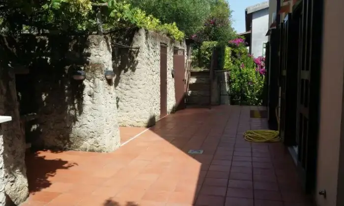 Rexer-Pisciotta-Villa-indipendente-vista-mare-Giardino