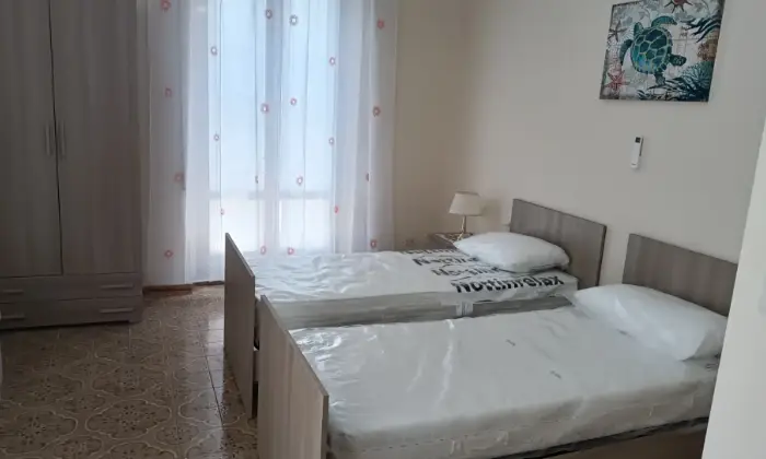 Rexer-San-Nicandro-Garganico-Casa-arredata-indipendente-su-due-livelli-CameraDaLetto