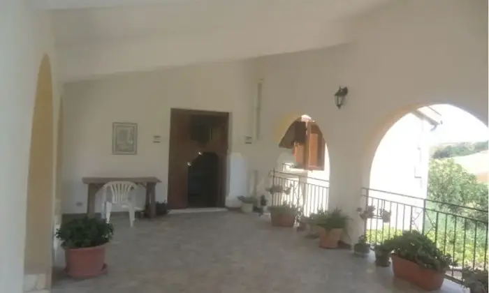 Rexer-Castellana-Sicula-Vendesi-villa-in-cda-Maimone-a-Castellana-Sicula-Altro