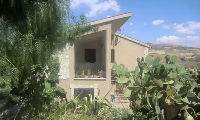 Rexer-Castellana-Sicula-Vendesi-villa-in-cda-Maimone-a-Castellana-Sicula-Giardino