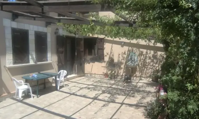 Rexer-Castellana-Sicula-Vendesi-villa-in-cda-Maimone-a-Castellana-Sicula-Giardino