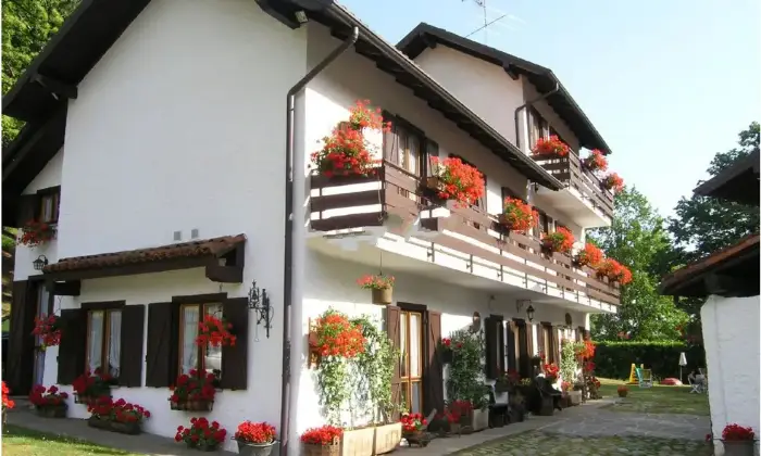 Rexer-Arona-Casalecascina-in-vendita-in-regione-cantarana-Arona-Terrazzo