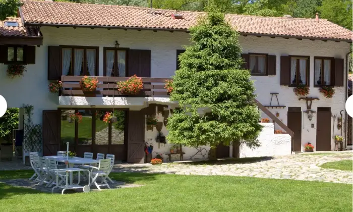 Rexer-Arona-Casalecascina-in-vendita-in-regione-cantarana-Arona-Giardino