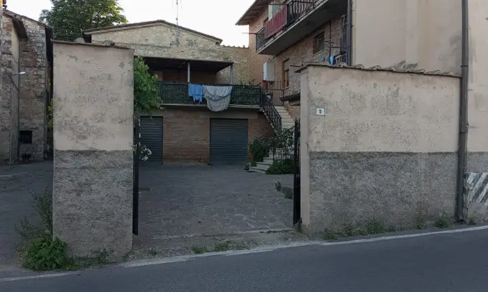 Rexer-Colle-di-Val-dElsa-Vendesi-palazzina-in-Via-Simone-MartiniColle-di-Val-dElsa-Garage