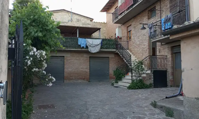 Rexer-Colle-di-Val-dElsa-Vendesi-palazzina-in-Via-Simone-MartiniColle-di-Val-dElsa-Terrazzo