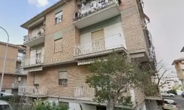 Rexer-Ascoli-Piceno-APPARTAMENTO-PORTA-MAGGIORE-mq-tezzazzi-piano-Terrazzo