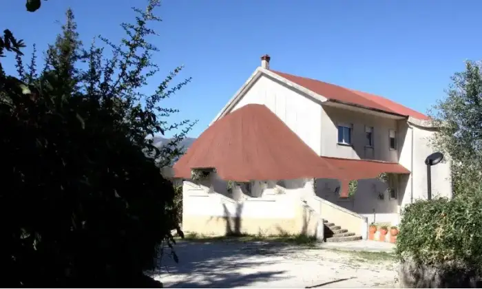 Rexer-Valva-Villa-bifamiliare-Contrada-Pantanito-Valva-Terrazzo