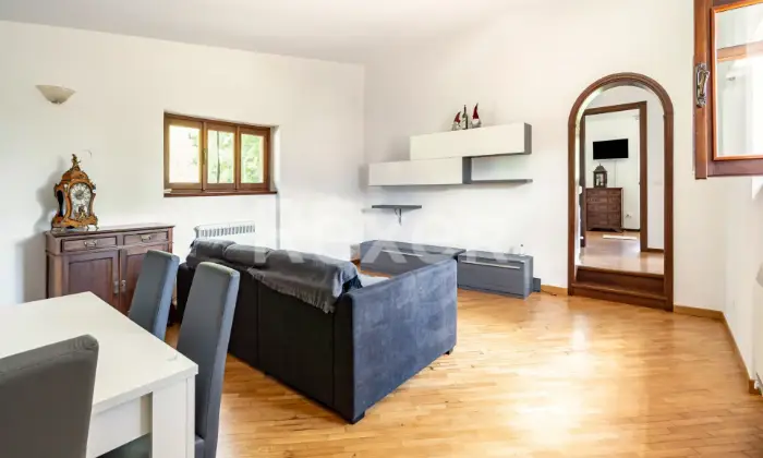 Rexer-Rovetta-Villa-Bifamiliare-immersa-nel-Verde-a-Rovetta-SALONE