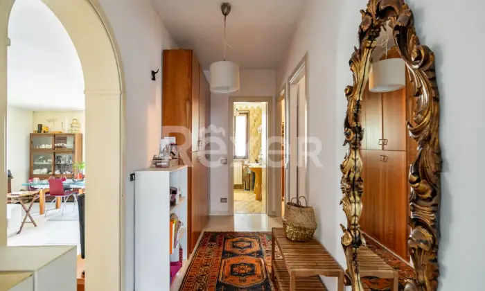 Rexer-Rovetta-Villa-Bifamiliare-immersa-nel-Verde-a-Rovetta-CORRIDOIO