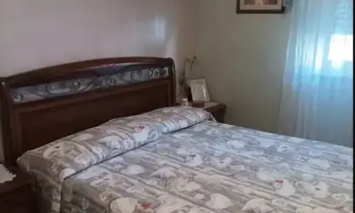 Rexer-Campobasso-Vendesi-appartamento-in-Via-Giustino-Fortunato-a-CAMPOBASSO-CameraDaLetto