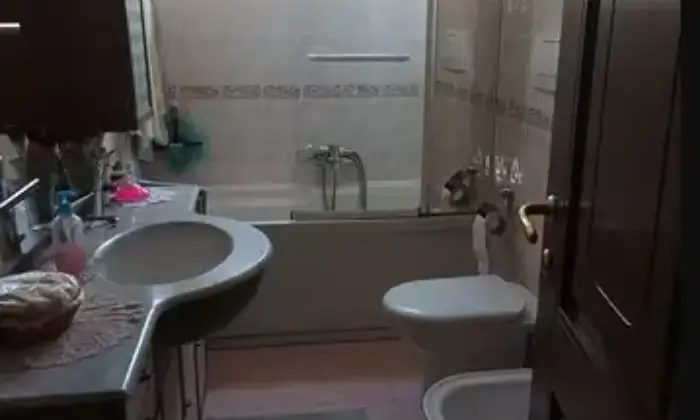 Rexer-Campobasso-Vendesi-appartamento-in-Via-Giustino-Fortunato-a-CAMPOBASSO-Bagno