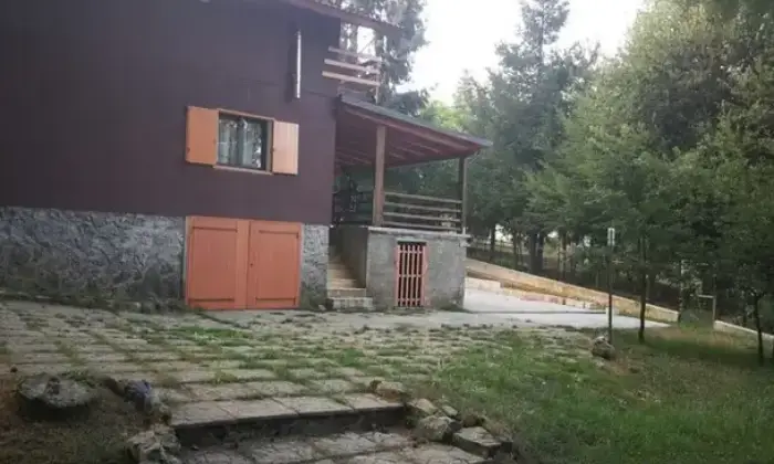 Rexer-Domanico-Villa-unifamiliare-a-Domanico-CS-Giardino