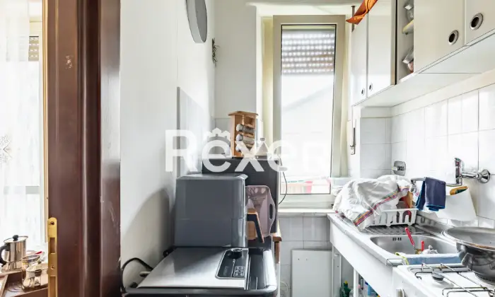 Rexer-NICHELINO-Nichelino-zona-Juvarra-Bilocale-da-reddito-in-ottimo-stato-interno-Cucina
