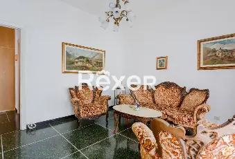 Rexer-Genova-Appartamento-mq-in-contesto-privato-Salone