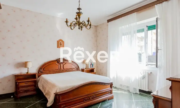 Rexer-Genova-Appartamento-mq-in-contesto-privato-CameraDaLetto