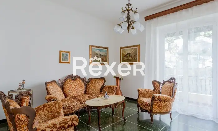 Rexer-Genova-Appartamento-mq-in-contesto-privato-Salone