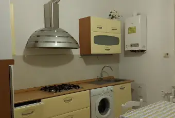 Rexer-Milano-NOLO-METRO-ROSSA-BILOCALE-COMODISSIMO-Cucina