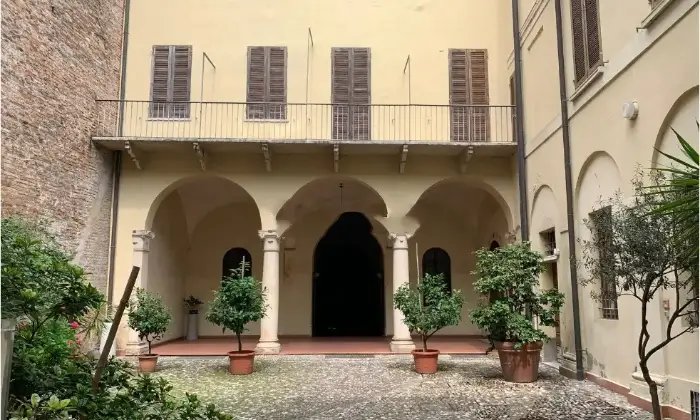 Rexer-Mantova-Vendesi-LOFT-Via-Mazzini-a-Mantova-Giardino