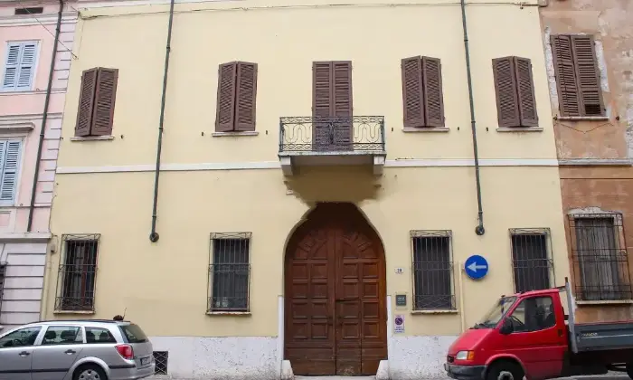 Rexer-Mantova-Vendesi-LOFT-Via-Mazzini-a-Mantova-Altro