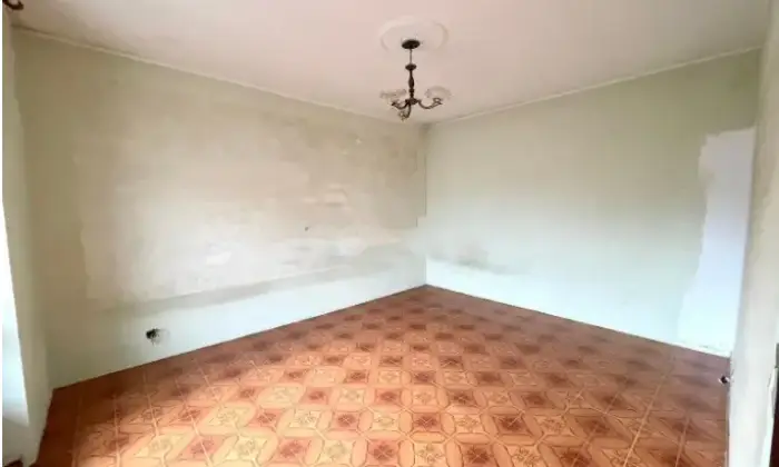 Rexer-Barge-Casale-in-vendita-in-via-Bessone-a-Barge-Altro