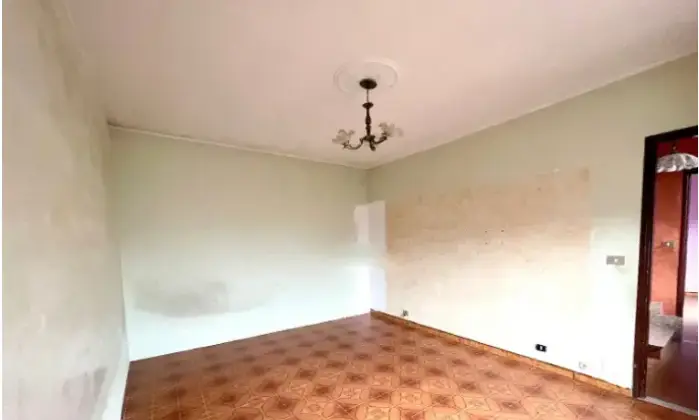 Rexer-Barge-Casale-in-vendita-in-via-Bessone-a-Barge-Altro