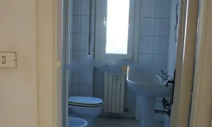 Rexer-Arquata-Scrivia-Vendesi-appartamento-in-Via-Roma-Centro-Arquata-Scrivia-Bagno