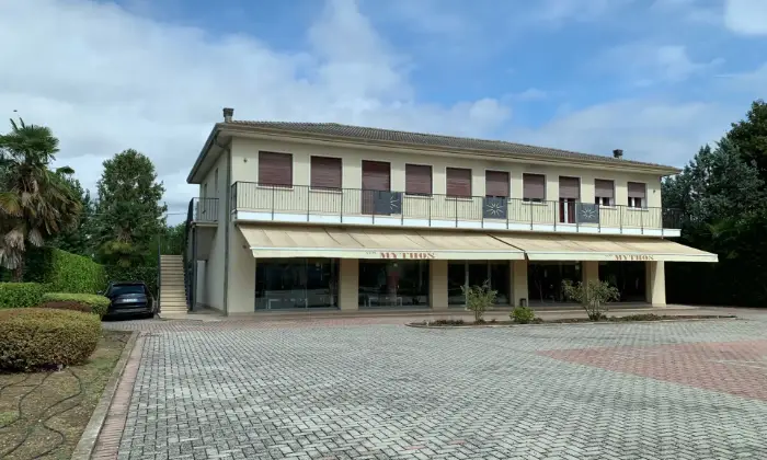 Rexer-Borgo-Veneto-Vendesi-appartamento-a-Borgo-Veneto-ALTRO