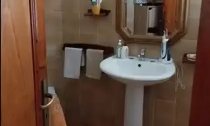 Rexer-Calangianus-Appartamento-piano-terra-ingresso-privato-Bagno