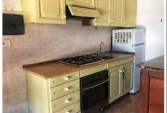 Rexer-Burcei-Trilocale-in-vendita-in-via-delle-Ciliegie-a-Burcei-Cucina