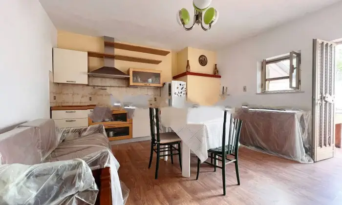 Rexer-Villa-Santa-Maria-Casalecascina-in-vendita-in-contrada-Montebello-CUCINA