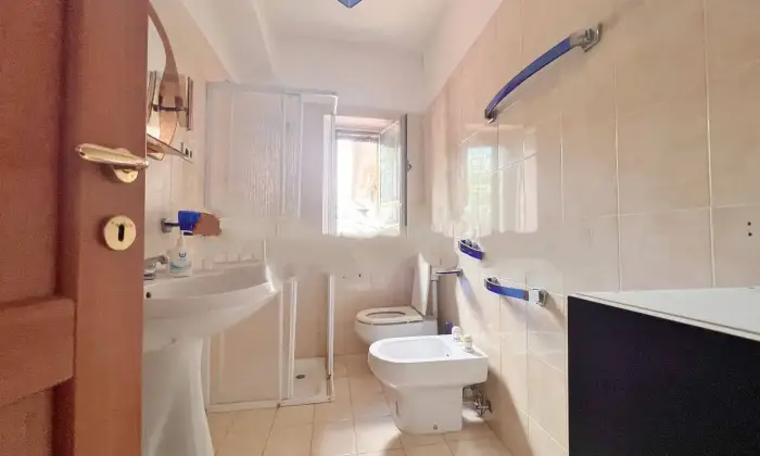 Rexer-Villa-Santa-Maria-Casalecascina-in-vendita-in-contrada-Montebello-BAGNO