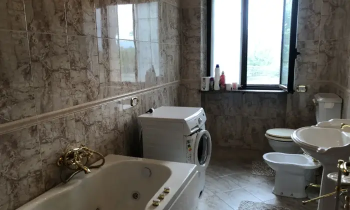 Rexer-Voghera-Villa-unifamiliare-in-vendita-in-Strada-Montrucco-a-Voghera-Bagno