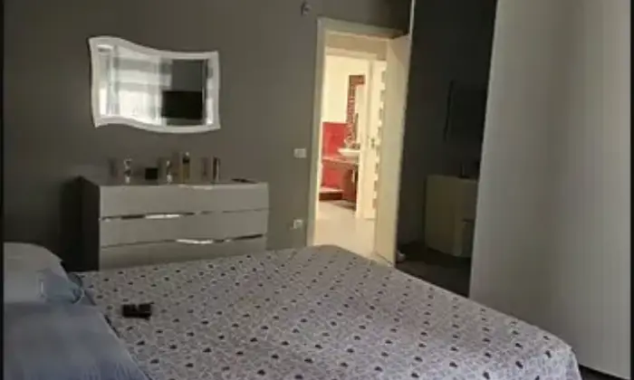 Rexer-Caltanissetta-Appartamento-in-via-Carlo-Alberto-dalla-Chiesa-a-Caltanissetta-CameraDaLetto