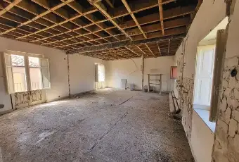 Rexer-Castelbuono-Intero-immobile-in-via-AvvenireCastelbuono-PA-Altro