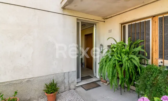 Rexer-Monte-Cerignone-Appartamento-Spazioso-a-Monte-Cerignone-INGRESSO