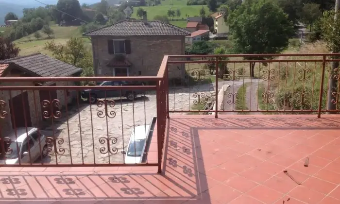 Rexer-Montefiorino-Rustico-in-vendita-in-via-Casa-Maestri-a-Montefiorino-Terrazzo