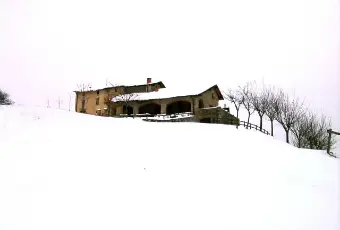 Rexer-Bettola-Vendo-rustico-colline-val-nere-Piacenza-Terrazzo