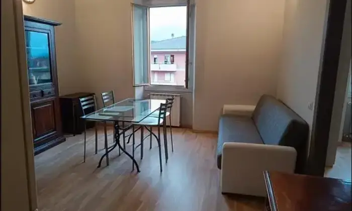 Rexer-Luino-Appartamento-in-Via-Creva-Luino-SALONE