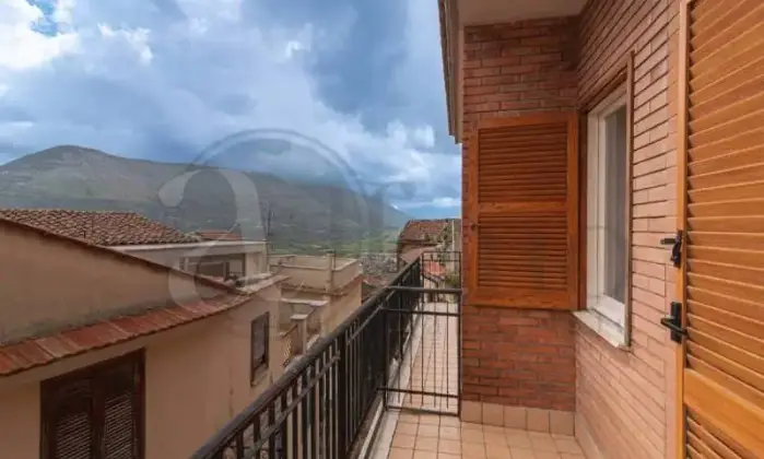 Rexer-Priverno-CASA-INDIPENDENTE-con-caratteristiche-difficile-trovare-in-centro-storico-Terrazzo