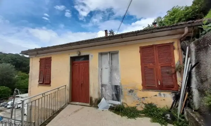 Rexer-San-Colombano-Certenoli-Vendesi-Terratetto-in-Via-Giovanni-Pezzolo-a-San-Colombano-Certenoli-Terrazzo