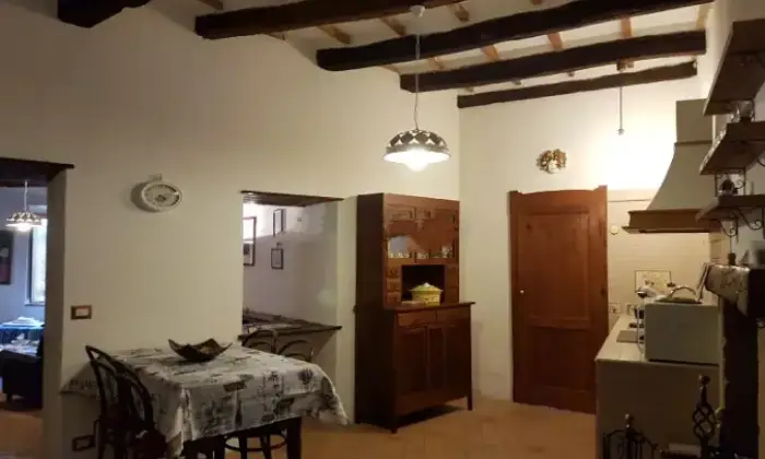 Rexer-Pitigliano-Casa-di-paese-in-vendita-in-via-VignoliPitigliano-Salone