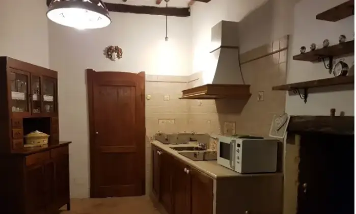 Rexer-Pitigliano-Casa-di-paese-in-vendita-in-via-VignoliPitigliano-Cucina