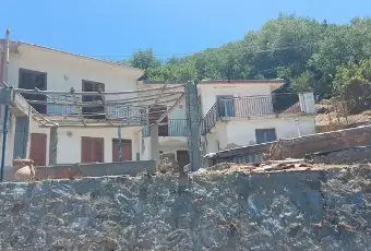 Rexer-Gioiosa-Marea-N-Immobili-bipiano-indipendenti-Giardino