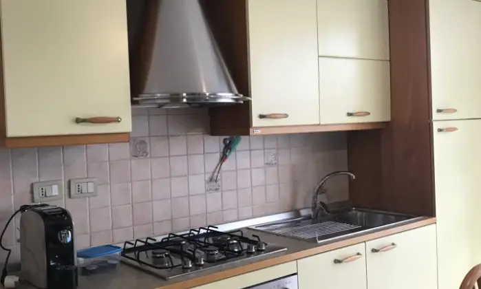 Rexer-Rimini-Grazioso-Bi-Locale-per-persone-a-Rimini-Cucina