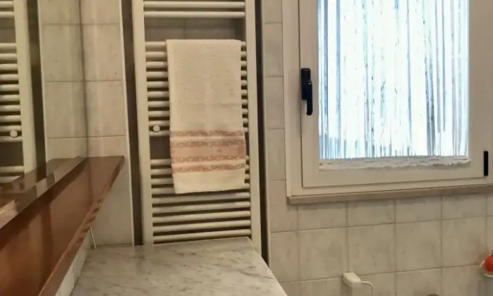 Rexer-Rimini-Grazioso-Bi-Locale-per-persone-a-Rimini-Bagno