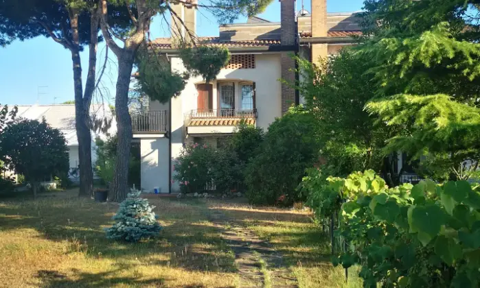 Rexer-Jesolo-Porzione-di-bifamiliare-con-giardino-Jesolo-Lido-Giardino