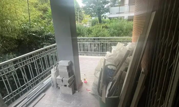 Rexer-Roma-Vendesi-appartamento-in-Via-della-Camilluccia-a-Roma-TERRAZZO
